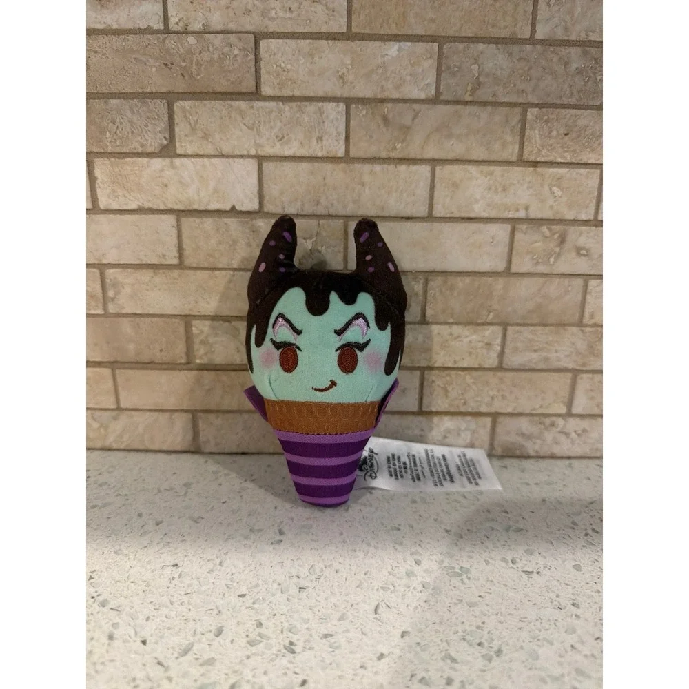 Disney Munchlings Frozen Treats Maleficent Chocolate Mint Cone Plush